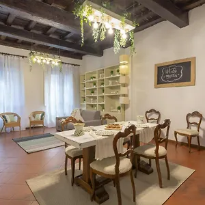 https://mamo-florence-feelgood-apartment.it-tuscanyhotel.com